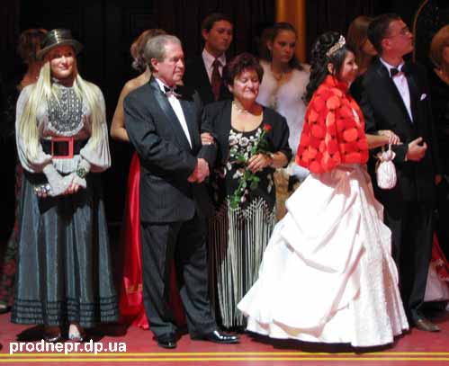 гости бала,3-й Благотворительный Екатерининский Бал, 
Днепропетровск, Культурный центр Опера
