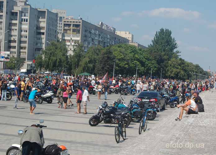 Фото  съезда байкеров  в Днепропетровске