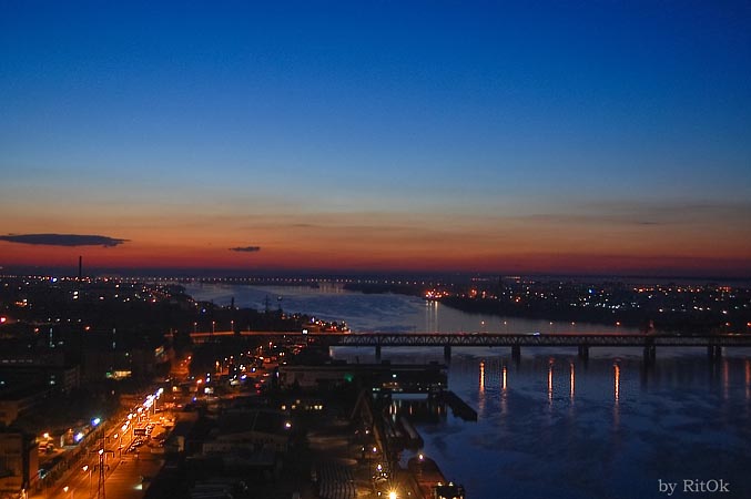 Фото Днепропетровска, Днепропетровск вечерний, Набережная. вид с гостиницы Парус 