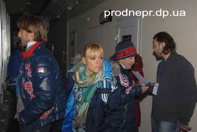 Фото Илья Авербух, Албена Денкова, Повилас Ванагас на  открытии Ледовой арены   в Днепропетровске
