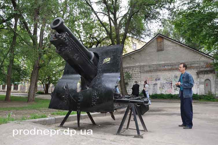 Музей военной техники  у Днепропетровской диорамы