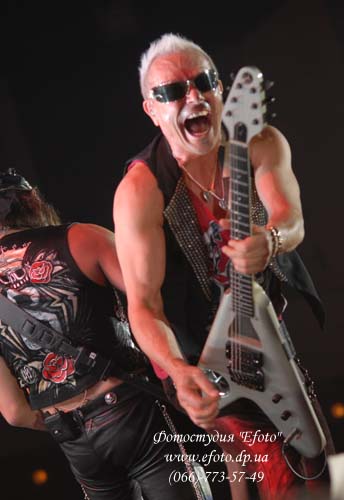 Фото Рудольфа Шенкера, группа Scorpions на концерте в Днепропетровске