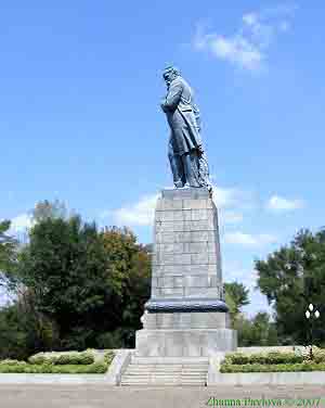 памятник Тарасу Шевченко на Комсомольском острове, Днепропетровск