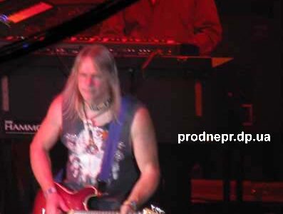 Фото: Дон Эйри и Стив Морс
Концерт британской рок-группы “Deep Purple” в Днепропетровске