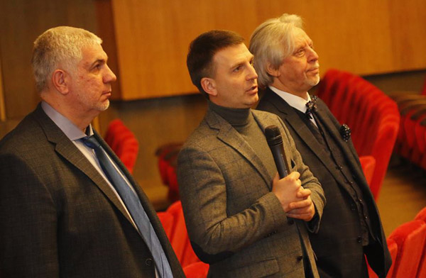 Дніпропетровський оперний театр, Назарів