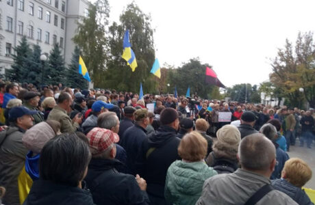 В Дніпрі пройшло віче проти капітуляції перед Росією